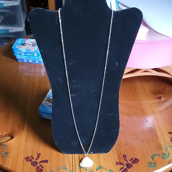 Long shell necklace - Picture 3 of 3